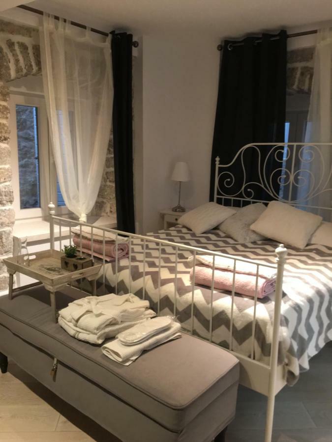 Rose Stone Studio Old Town Apartman Budva
